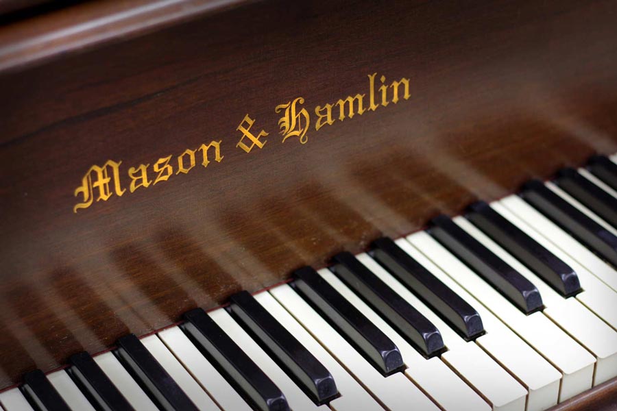 mason and hamlin upright piano